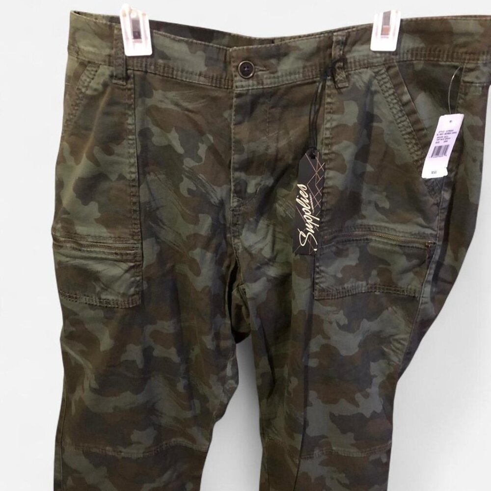 NWT Plus-Size Camo Pants